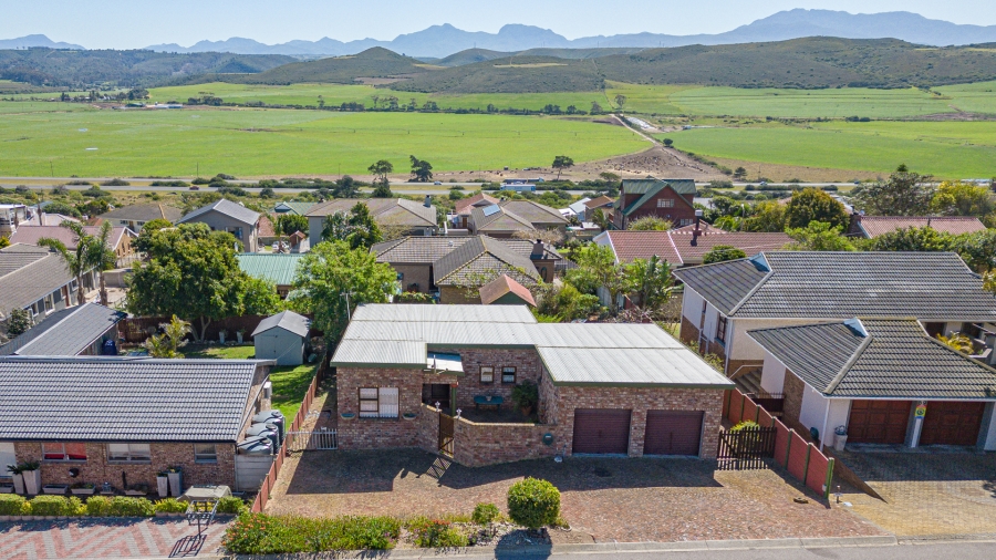 3 Bedroom Property for Sale in Fraaiuitsig Western Cape